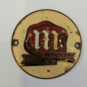 Emblema depósito Montesa b&P Barcelona.Fabricado en España.