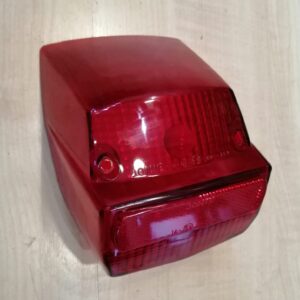 Cristal piloto para Vespa.