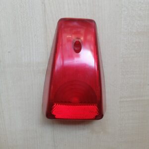 Cristal piloto moto clásica triangular.