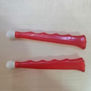 Juego protectores cubremanetas rojos en goma para Vespa años 50 y 60.