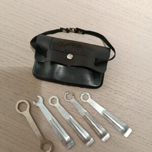Bolsa con herramientas para bicicleta marca Mafac France