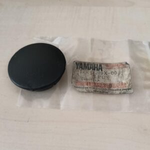 Tapa eje basculante para Yamaha XS400 y XS400R de origen.